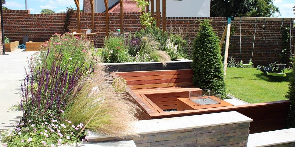 Contemporary Style Entertaining Garden - Orpington